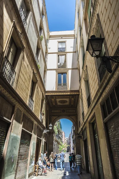 Gatan i gamla stan i Barcelona — Stockfoto