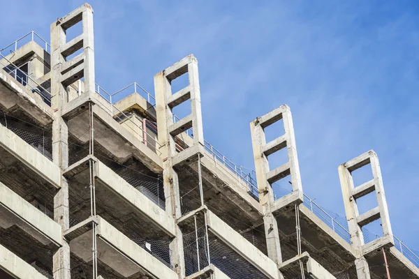 Construction of a skyscraper — Stock Photo, Image