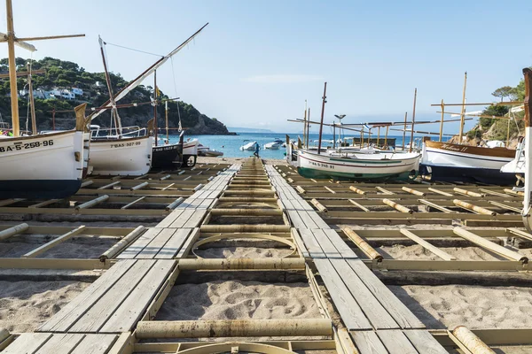 Vissersboten in de Costa Brava, Catalonië, Spanje — Stockfoto