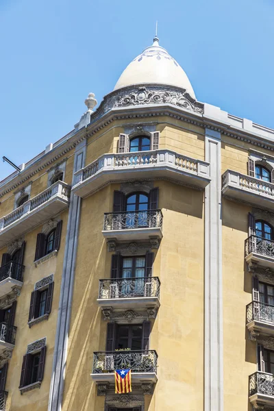 Klasyczna budowa w Barcelonie — Zdjęcie stockowe