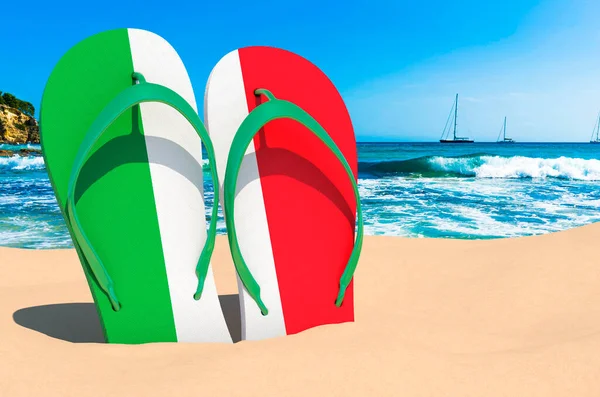 Шлепанцы Итальянским Флагом Пляже Италия Отдых Туры Туристические Пакеты Рендеринг — стоковое фото
