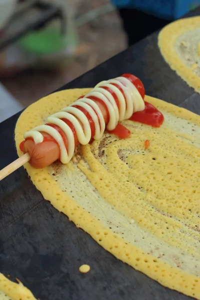 Thailand dessert, mix meel, kokosnoot en vervolgens gebakken. — Stockfoto