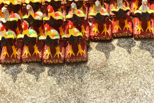 Colorido de pollas estatua en el templo —  Fotos de Stock
