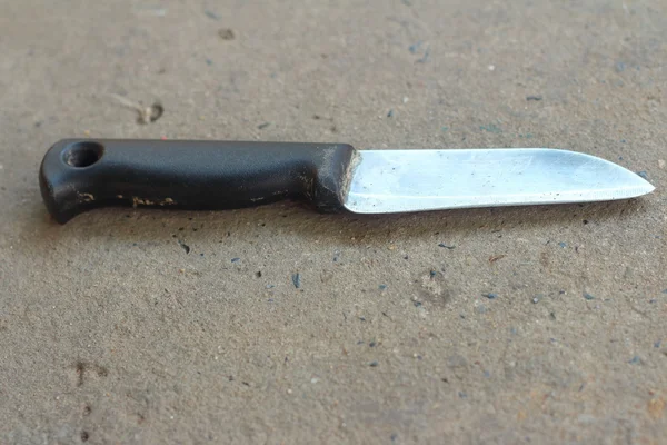 Kitchen knife na szarym tle. — Zdjęcie stockowe