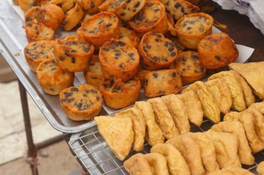 Tayland tatlı, mix un, Hindistan cevizi ve sonra kızarmış.