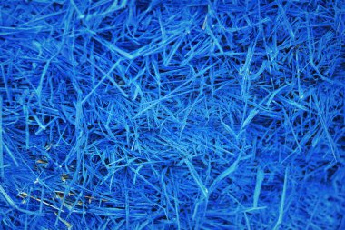 Arka plan mavi saman alanında.