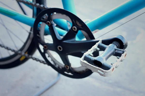 Footrest of bikes parked in the park. — Stock Photo, Image