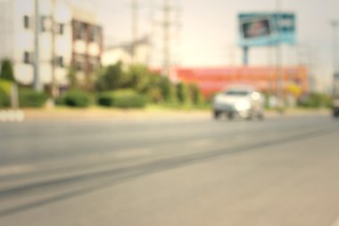 Tayland yolda hareketli araba.