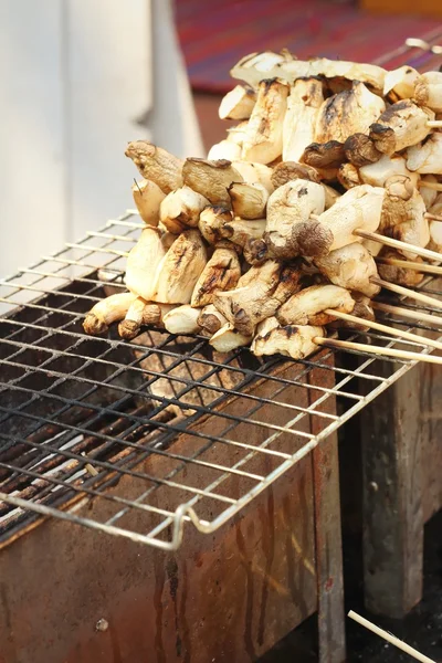 Žampiony na grilu na trh — Stock fotografie