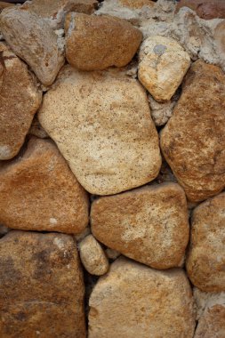 Arka plan parkta kahverengi taş