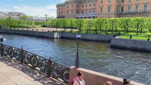 Saint Petersburg Oroszország 2021 Május Moika Folyó Fontanka Folyó Sétálj — Stock videók