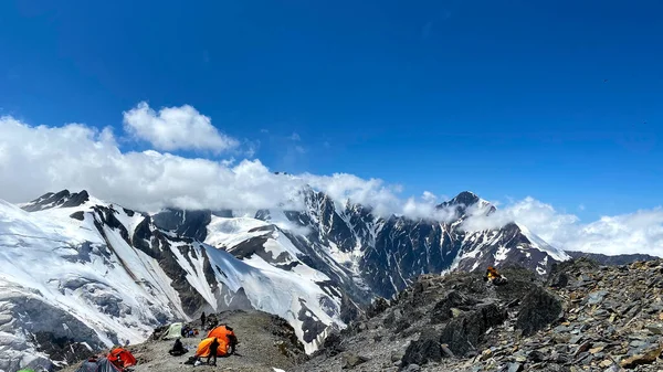 Accampamento Assalto Vicino Monte Kazbek Dal Lato Russo Paesaggi Incredibili — Foto Stock