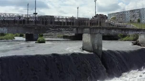 Uma Bela Vista Aérea Rio Terek Ponte Bank Vladikavkaz Fluxos — Vídeo de Stock