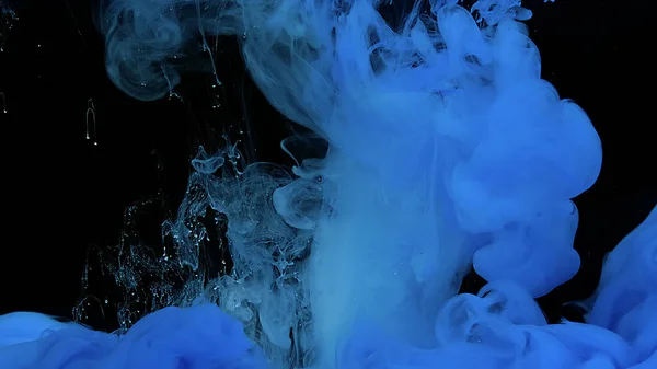 Κύματα Και Σταγόνες Μπλε Μπογιάς Μπλε Σύννεφο Μελανιού Κοσμικό Μαγικό — Φωτογραφία Αρχείου
