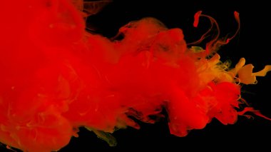 Müthiş soyut bir arka plan. Suda turuncu mürekkep damlacıkları. Kozmik yıldız arkaplanı. Siyah arka planda suyla boyanmış turuncu suluboya. Masaüstünüz için güzel bir duvar kağıdı. Turuncu mürekkep bulutu.