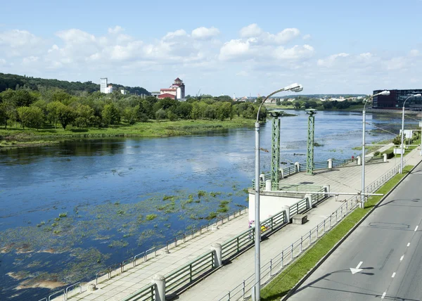 Blick auf den Stadtdamm — Stockfoto