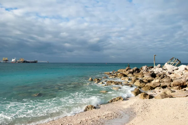 Harabelerinin Yakınındaki Büyük Bahama Adası Manzarası Arka Planda Islak Bir — Stok fotoğraf