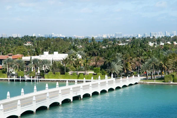 Vista Puente Que Entra Residencial Palm Island Miami Florida — Foto de Stock