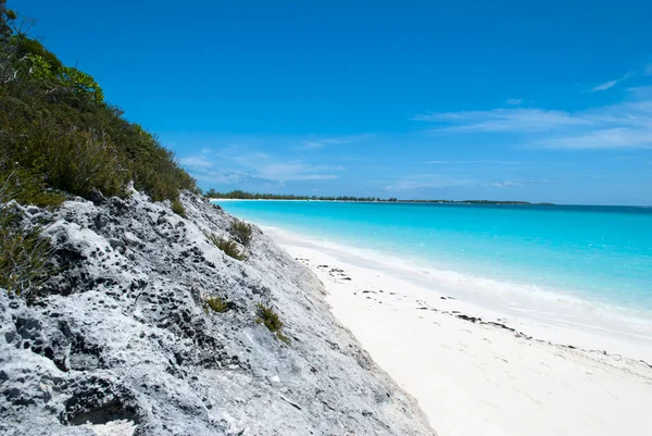 Scenic View Empty Beach Rocky Coastline Half Moon Cay Bahamas — Stock Photo, Image