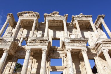 Celsus Kütüphanesi