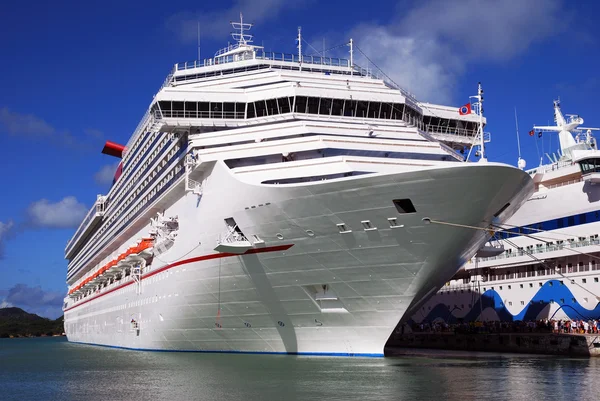 Crucero en Antigua — Foto de Stock