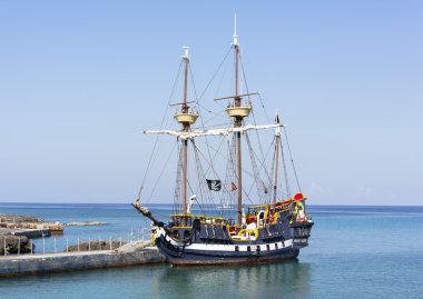 Pirate Ship clipart