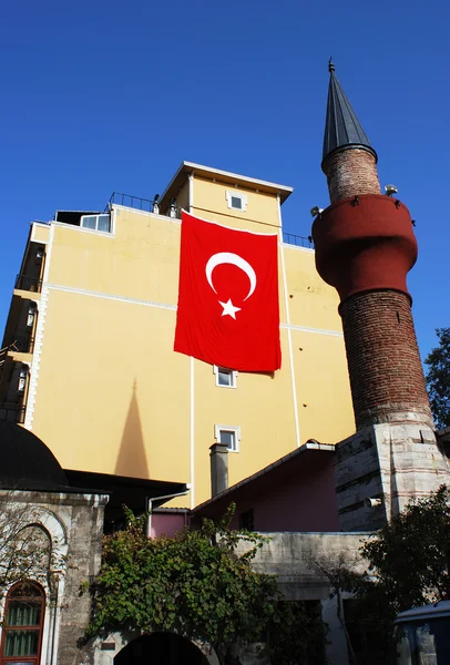Flaga i Minaret — Zdjęcie stockowe