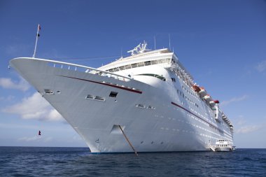 büyük yolcu gemisi