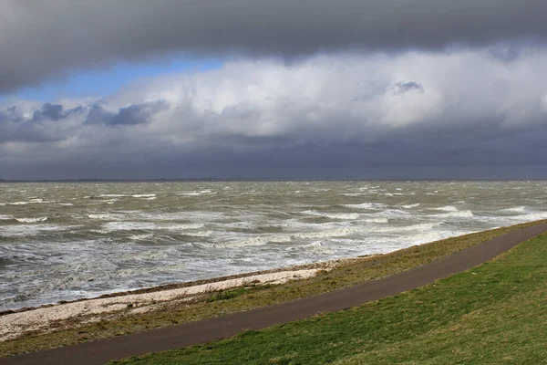 Gyönyörű Kilátás Holland Tengerparton Zeeland Viharban Nagy Hullámokkal Vad Víz — Stock Fotó