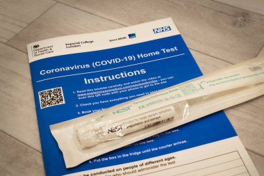 Coronavirus ev test kiti - kitapçık ve burun temizleme bezi