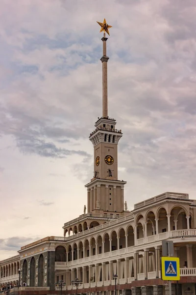 Moskova 'daki nehir istasyonları