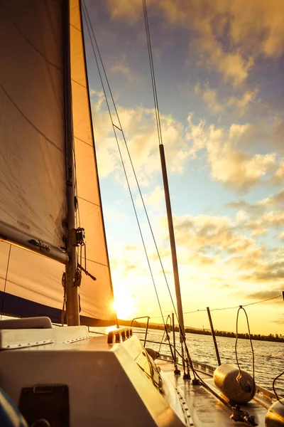 Sail sailing ship on the water and sky clouds — Stock Photo, Image