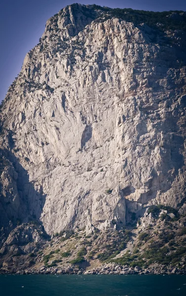 Cliff steep wall on the sea — Stock Photo, Image