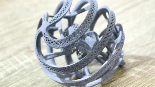 Αντικείμενο τυπωμένο σε σκόνη 3D εκτυπωτή από σκόνη πολυαμιδίου close-up — Αρχείο Βίντεο