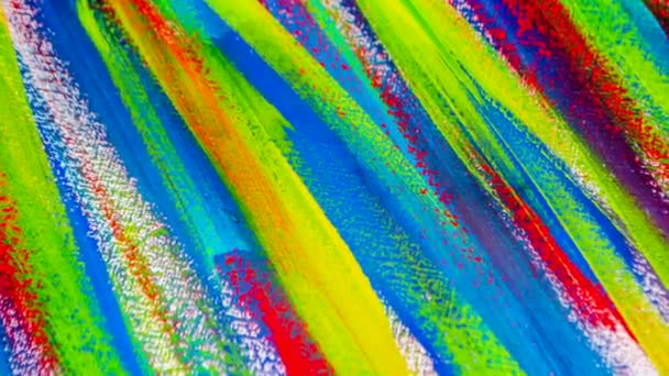 Πολλές πολύχρωμες χρωματιστές χρωματιστές γραμμές ζωγραφισμένες σε καμβά close-up. — Αρχείο Βίντεο