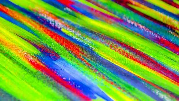 Linee ricoperte di tela pitture multicolore primo piano. — Video Stock