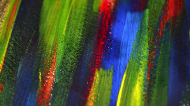 Lienzo líneas cubiertas pinturas multicolores primer plano. — Vídeos de Stock