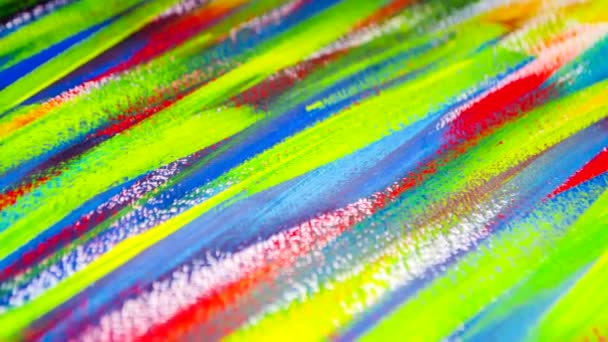 Linhas cobertas de lona pinturas multicoloridas close-up. — Vídeo de Stock