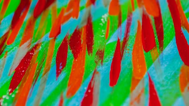 Muchas líneas de colores diferentes pintados pintura brillante sobre lienzo de cerca. — Vídeos de Stock