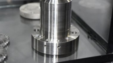 Metal 3D yazıcıya basılmış nesne. Nesne lazer sindirim makinesine yazdırıldı
