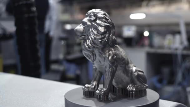 Modelo 3D impreso en metal 3d impresora de primer plano. — Vídeos de Stock