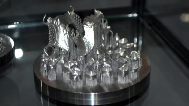 3D model of human teeth printed on 3d printer for metal close-up. — Stock Video