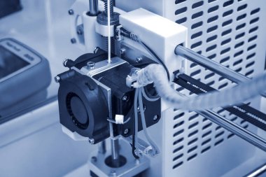 Nesneler 3D yazıcı tarafından basıldı. Otomatik olarak üç boyutlu