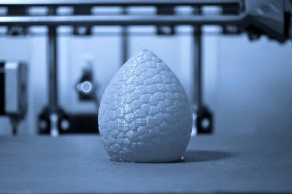 Modellen är tryckt på en 3D-skrivare oval form. Blå grå färg — Stockfoto