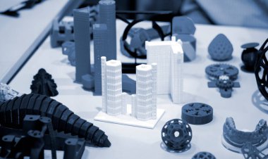 Birçok soyut model 3D yazıcı tarafından yakın plan olarak basıldı.