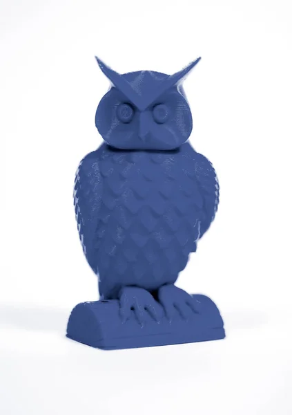 Objet abstrait de couleur bleue imprimé par imprimante 3D isolé sur fond blanc — Photo