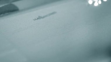 Metal tozundan 3D yazıcı nesnesi yazdırır.