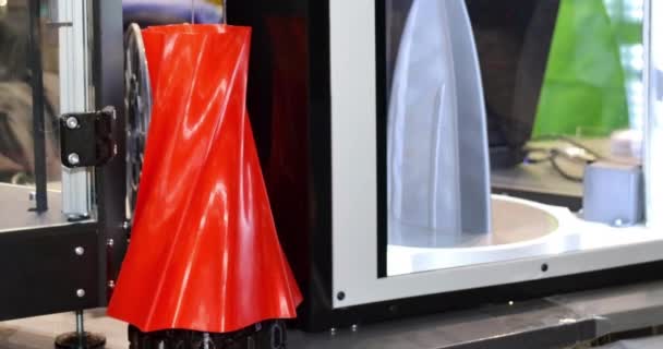 3D модель друкованої моделі на 3d принтері з гарячого розплавленого пластику . — стокове відео