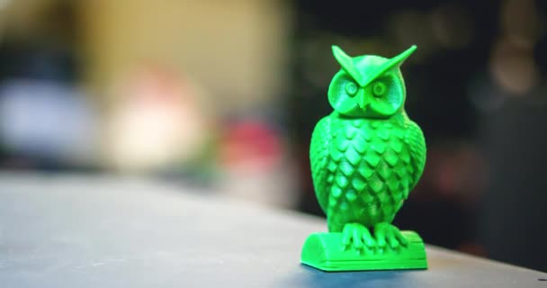 Modelo 3D impresso modelo na impressora 3d a partir de plástico quente fundido — Vídeo de Stock