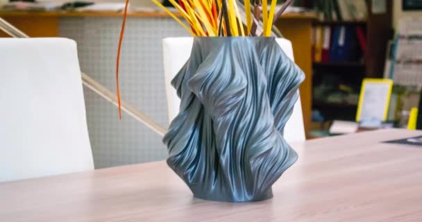 3D модель печатной модели на 3D принтере из горячего расплавленного пластика — стоковое видео